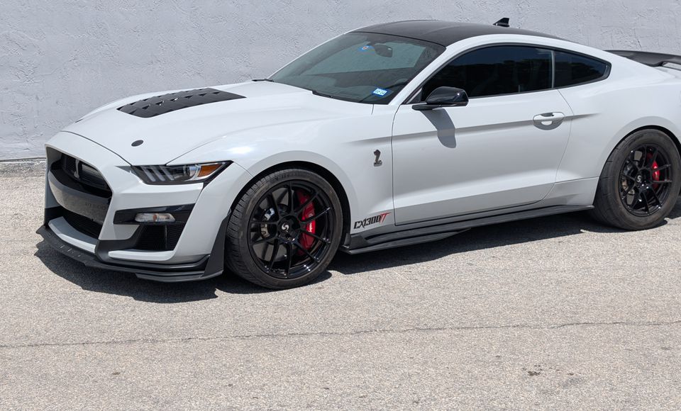 White Shelby GT500 with a CX1300TT twin-turbo build